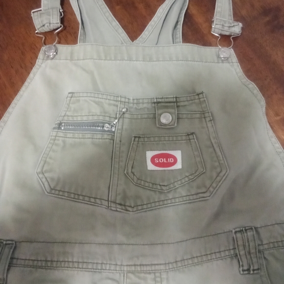 Overall shorts - Picture 4 of 8